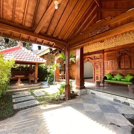Revive By Snooze Hostel Banyuwangi  Exterior foto